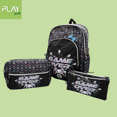 Nova linha de mochilas escolares Play by Busquets Busquets 2025