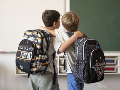 Play by Busquets nueva gama de mochilas escolares Busquets 2025